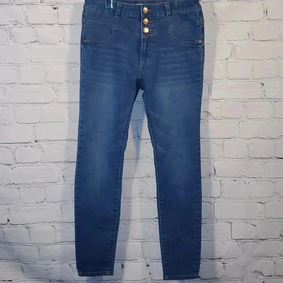 Refuge Jeans Womens Size 6 Denim 3 Button Closure High Waisted Skinny Leg - Picture 1 of 8